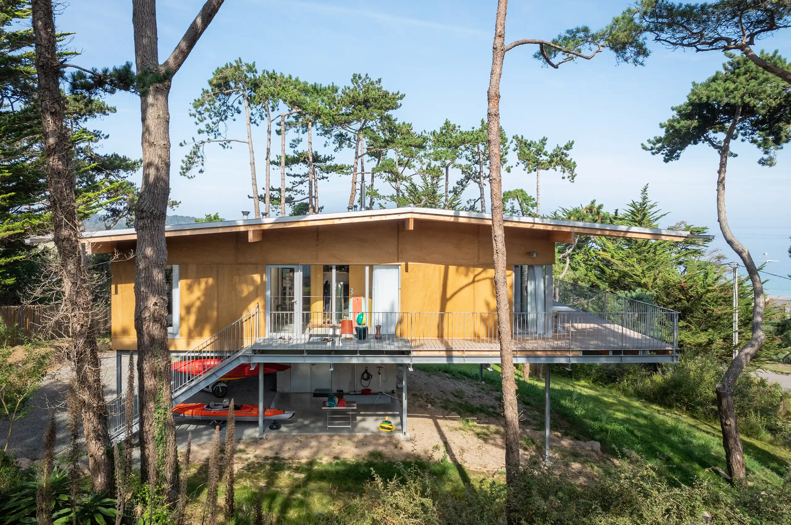4-projet-maison-sur-la-pente-frehel-cotes-d-armor-22-bodenezlegallasalle-architectes-rennes-bretagne-2560×1700