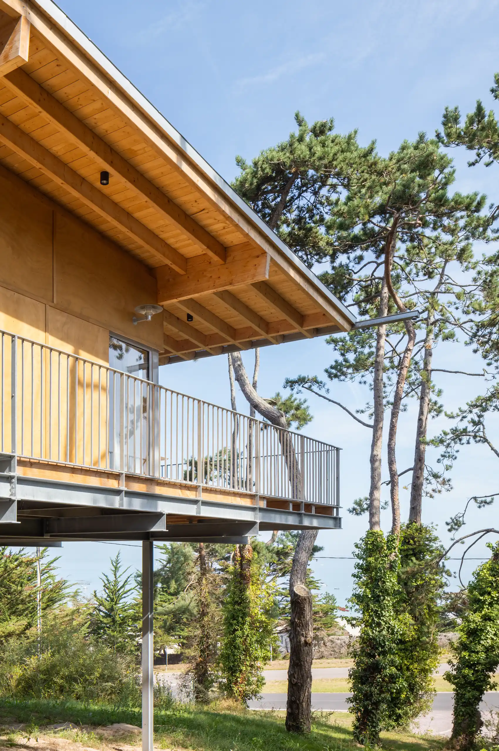 8-projet-maison-sur-la-pente-frehel-cotes-d-armor-22-bodenezlegallasalle-architectes-rennes-bretagne-1700×2560